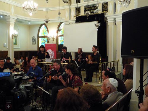 intersection_concert